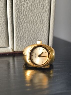 Fossil Gold Tone Ring Watch with Champagne Dial